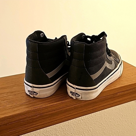 Vans Black and White High-Top Sneakers with Iconic Stripe - Picture 3 of 7